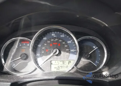 2014 Toyota Corolla Le Plus z USA, uszkodzony, nr VIN 5YFBURHE5EP118138